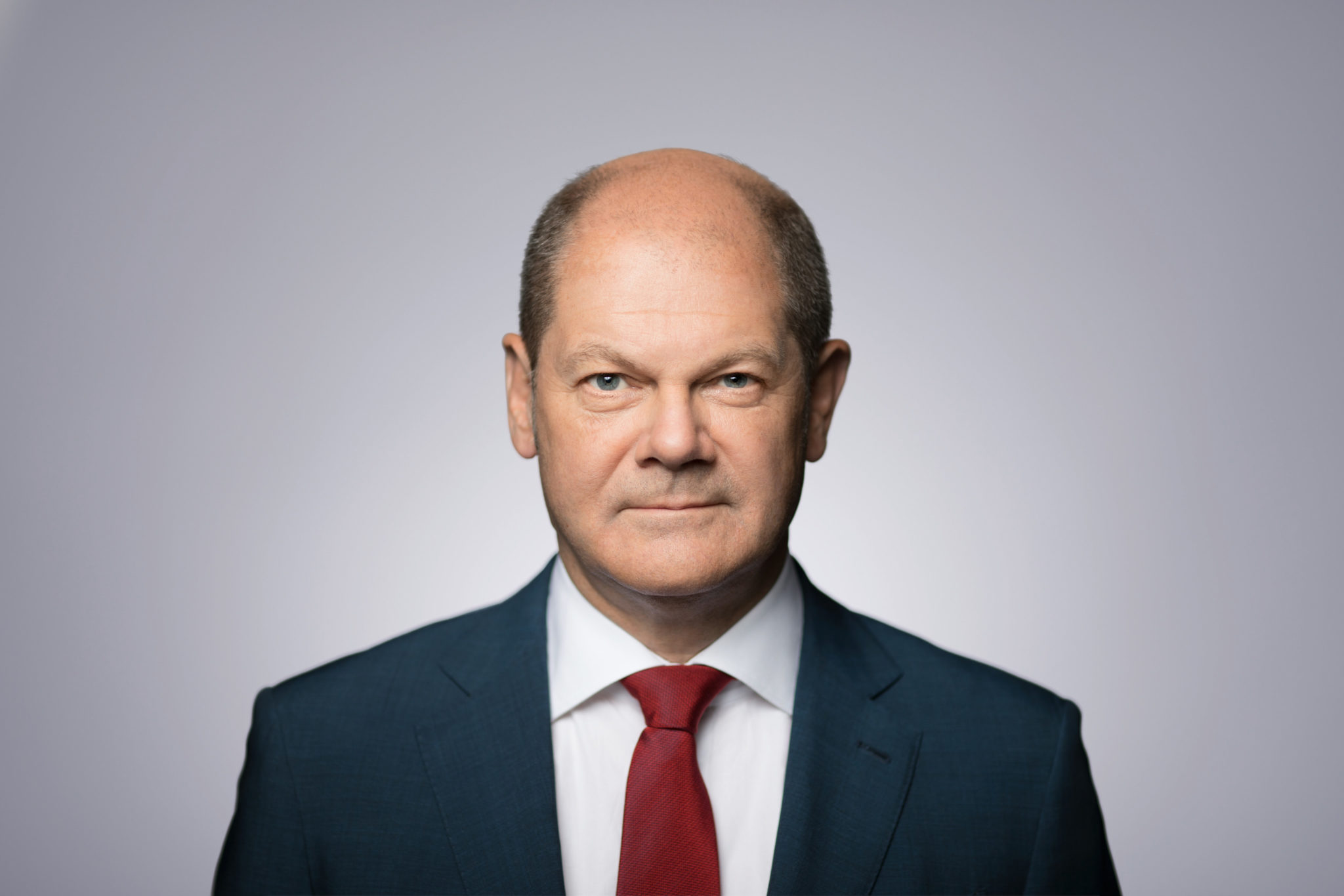 Hat Olaf Scholz Ein Glasauge